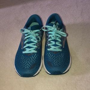 Brooks Adrenaline 19